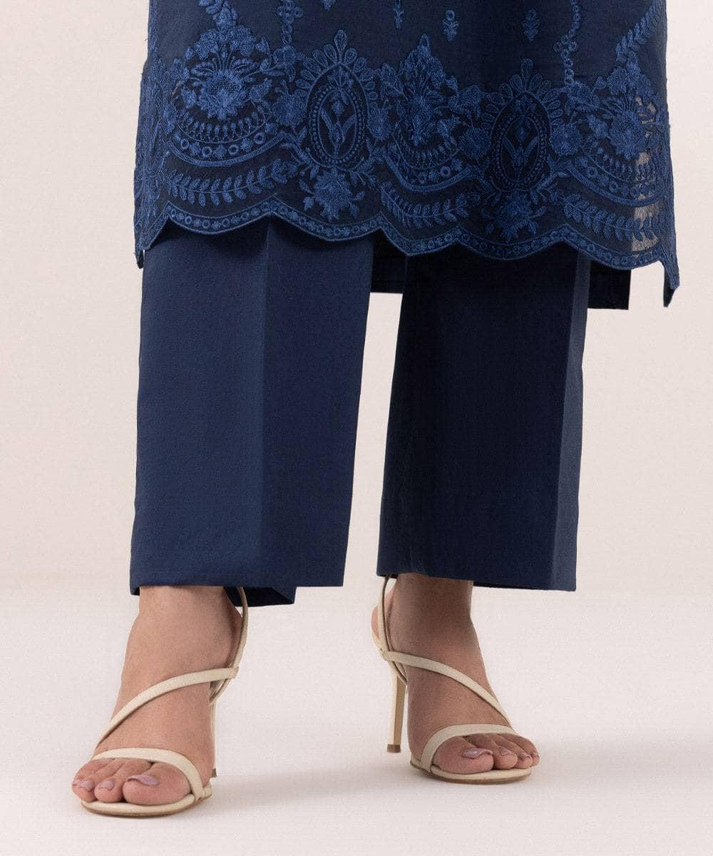 img_sapphire_intermix_awwal_boutique