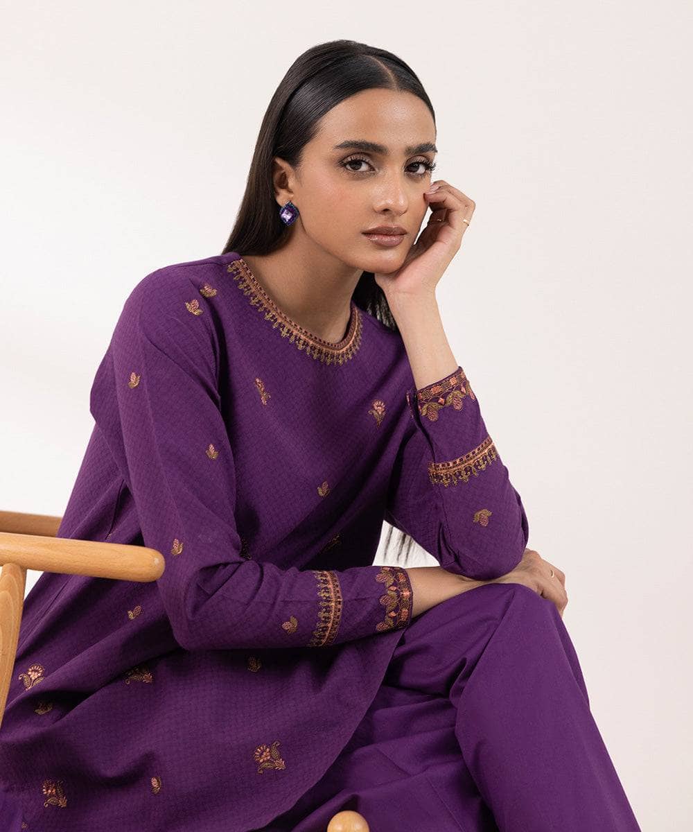 img_sapphire_intermix_awwal_boutique