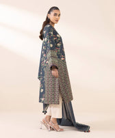img_sapphire_intermix_awwal_boutique
