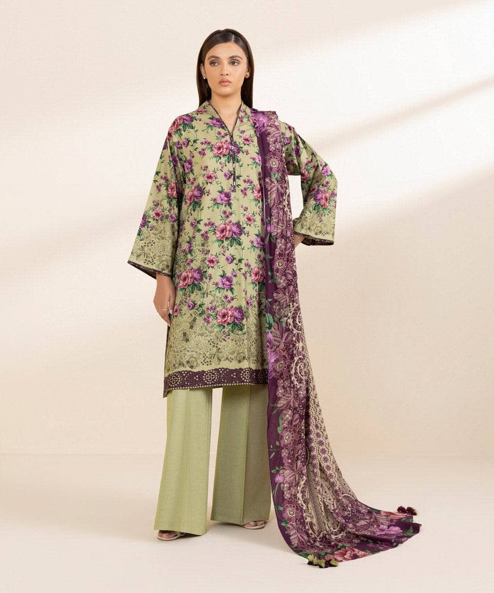 img_sapphire_intermix_awwal_boutique