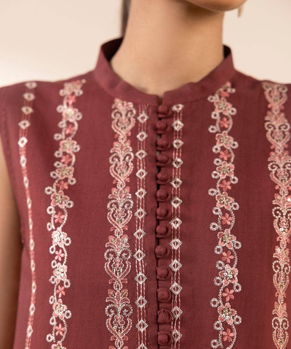 img_sapphire_intermix_awwal_boutique