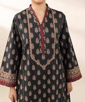 img_sapphire_intermix_awwal_boutique