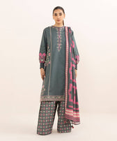 img_sapphire_intermix_awwal_boutique