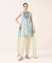 img_sapphire_intermix_awwal_boutique