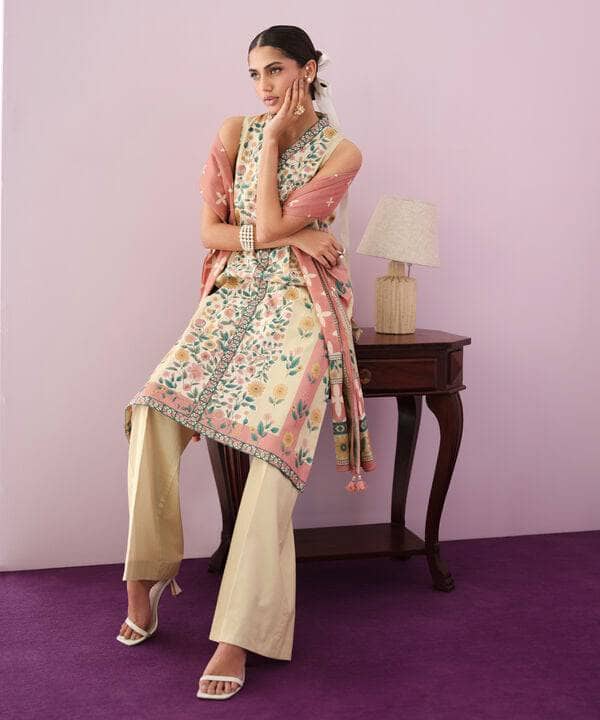Sapphire Intermix 25/Vol 2/ Printed Cotton Suit/Coral& Beige