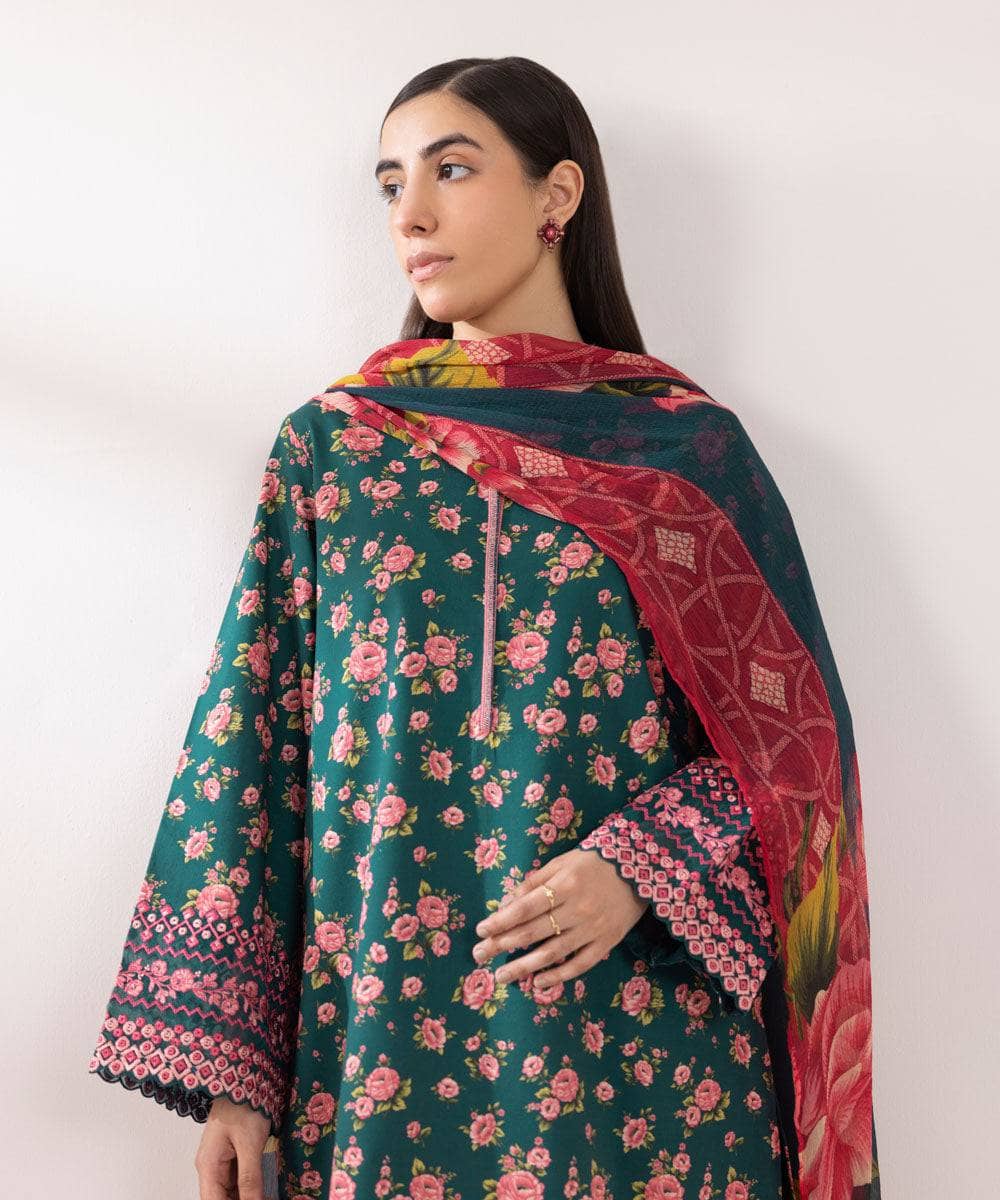 img_sapphire_lawn_24_awwal_boutique