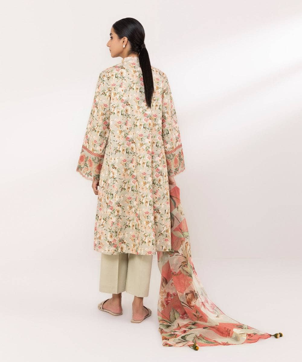 img_sapphire_lawn_24_awwal_boutique