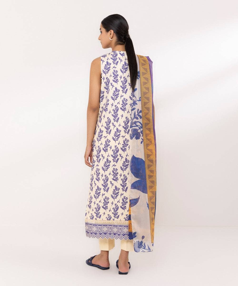 img_sapphire_lawn_24_awwal_boutique
