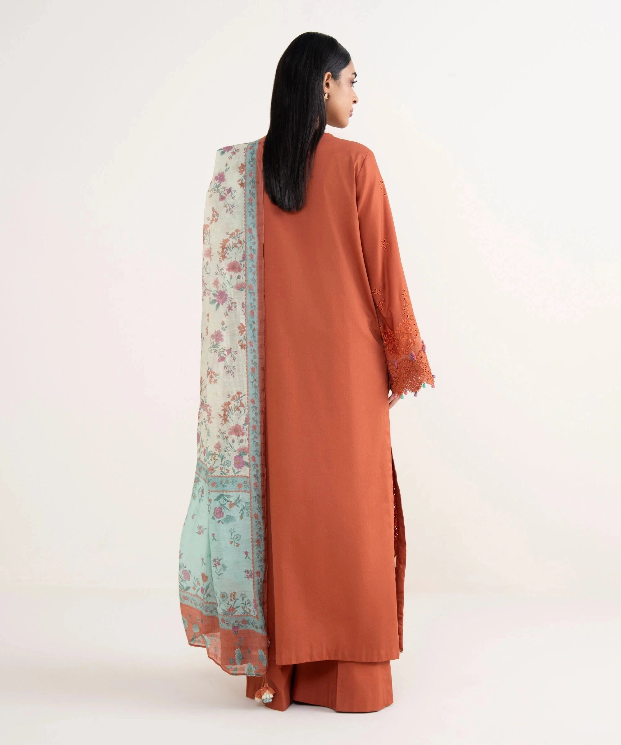 img_sapphire_pre_fall_collection_awwal_boutique