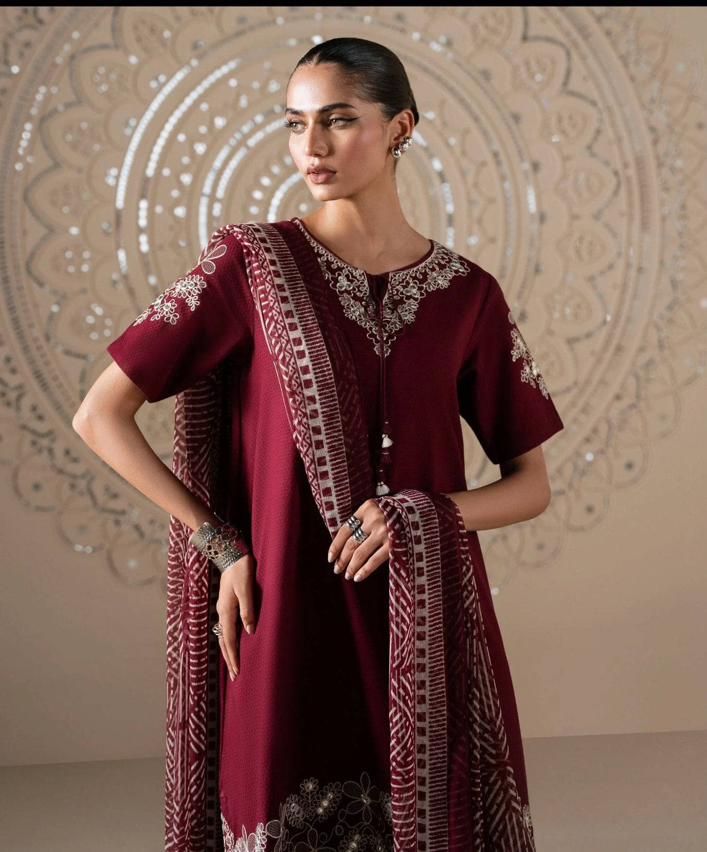 img_sapphire_pre_fall_winter_collection_awwal_boutique