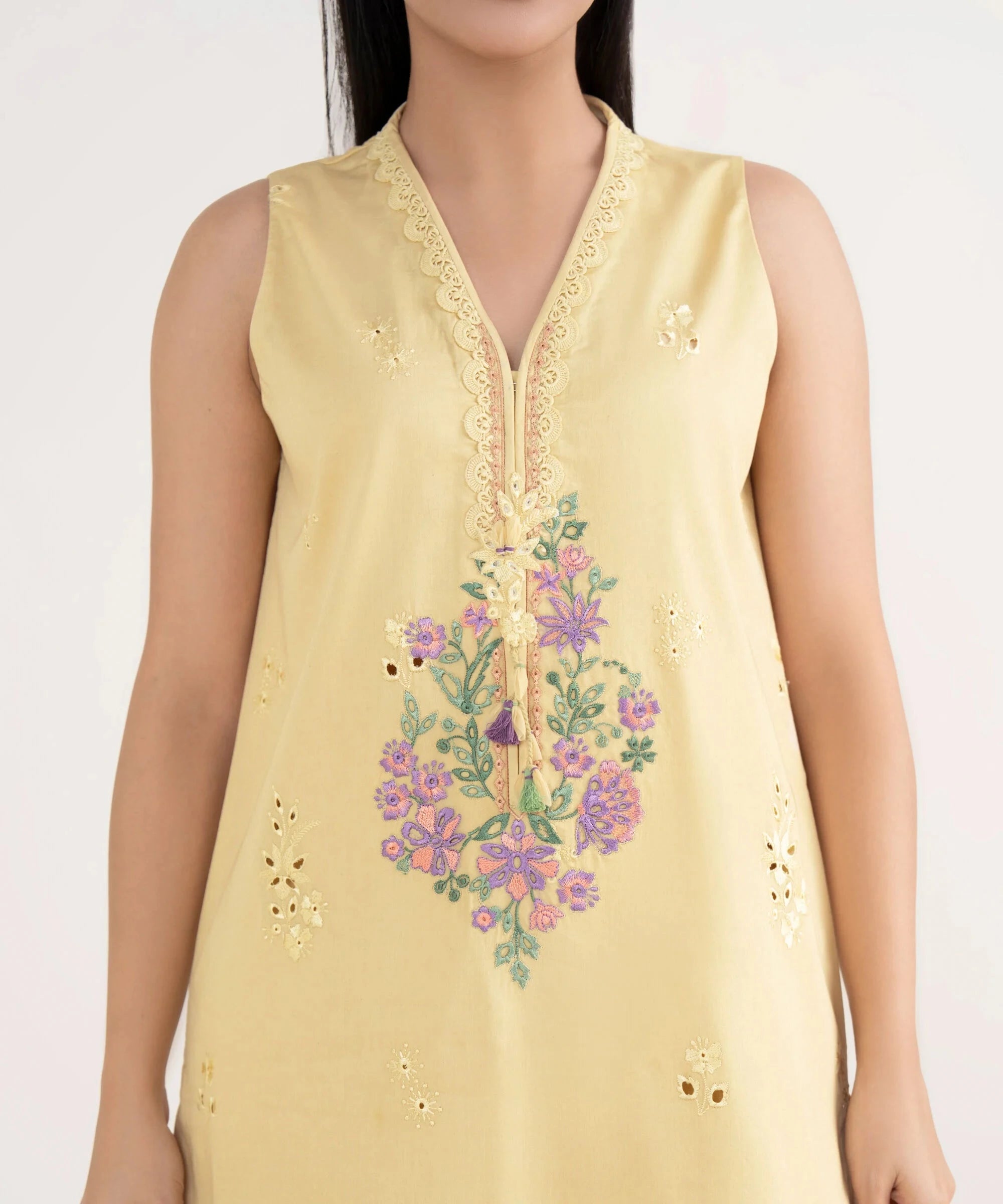 Sapphire Winter essentials/Embroideried Fine Cotton Satin Suit/Custard Yellow