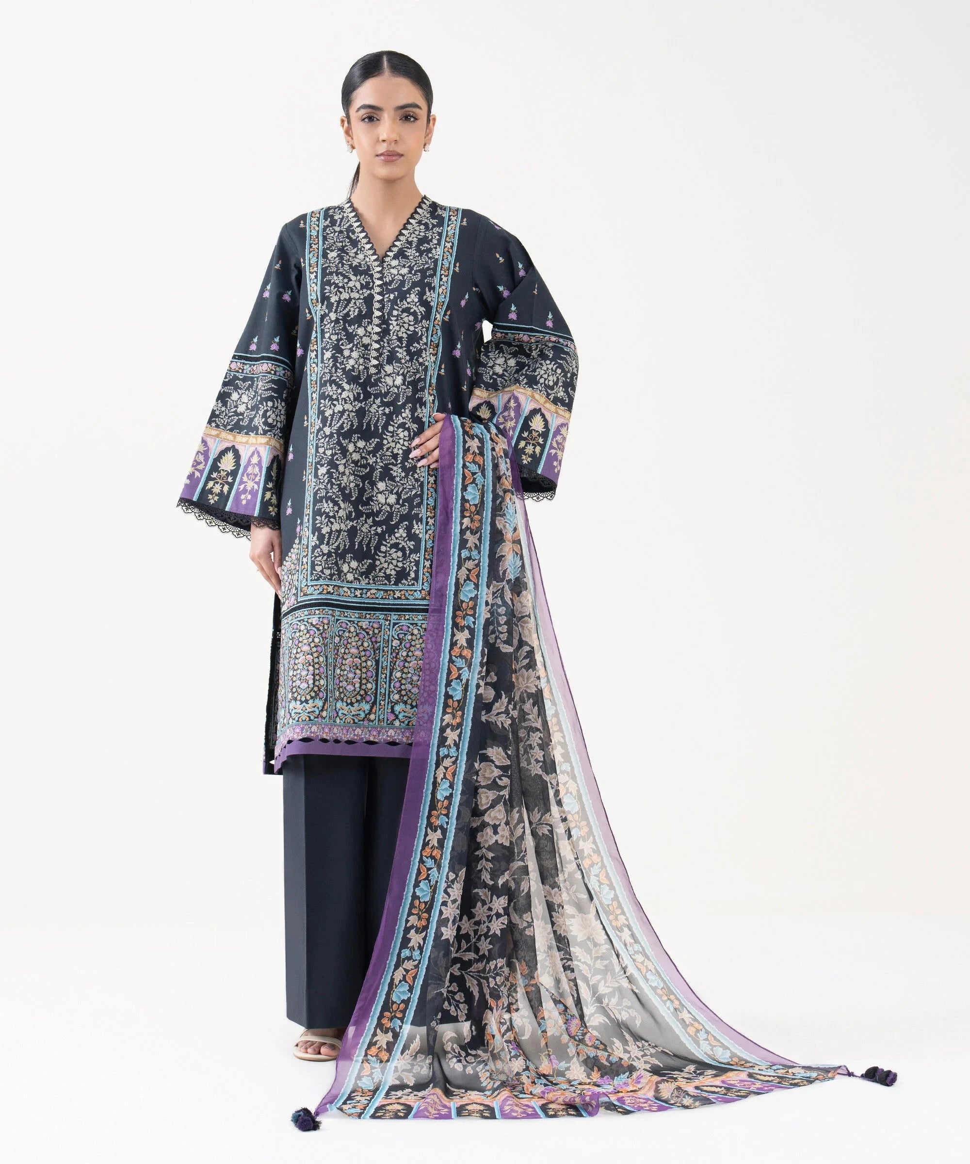 img_sapphire_pre_fall_collection_awwal_boutique