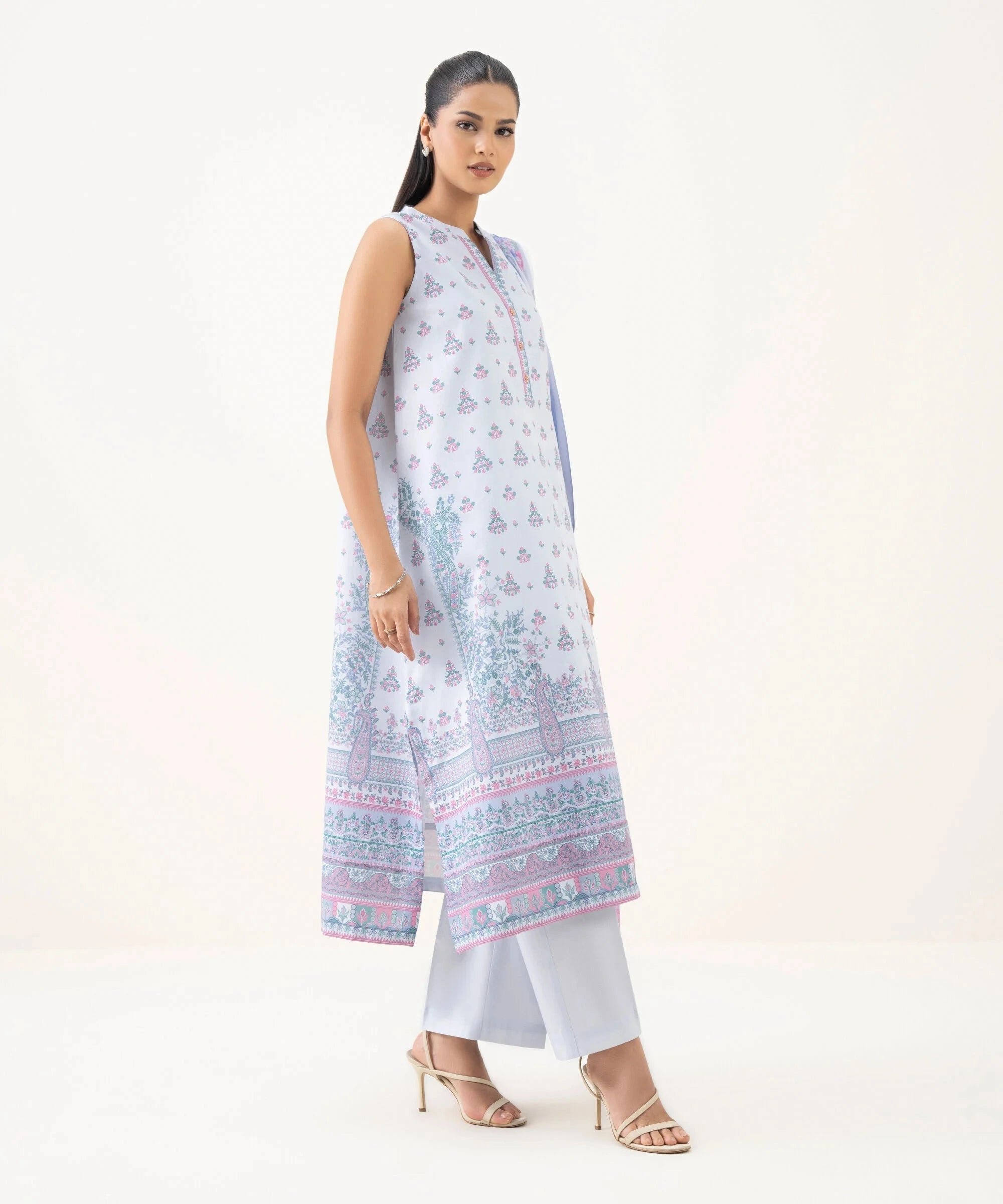 img_sapphire_pre_fall_collection_awwal_boutique