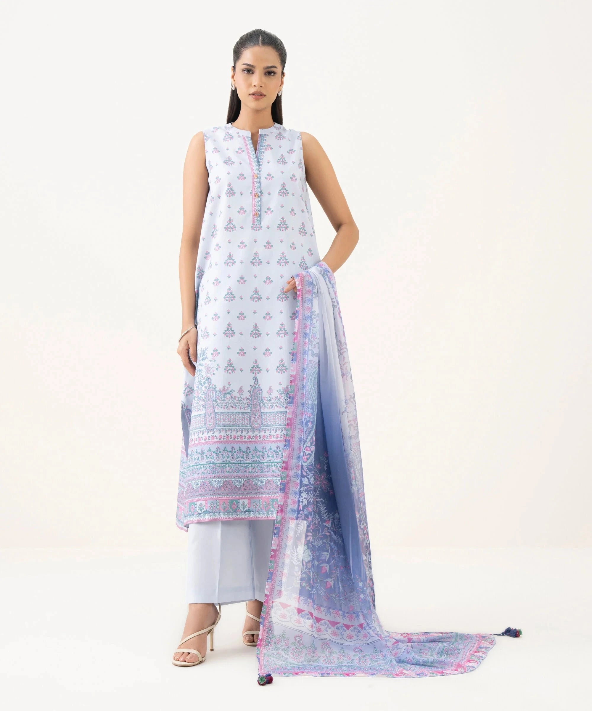 img_sapphire_pre_fall_collection_awwal_boutique