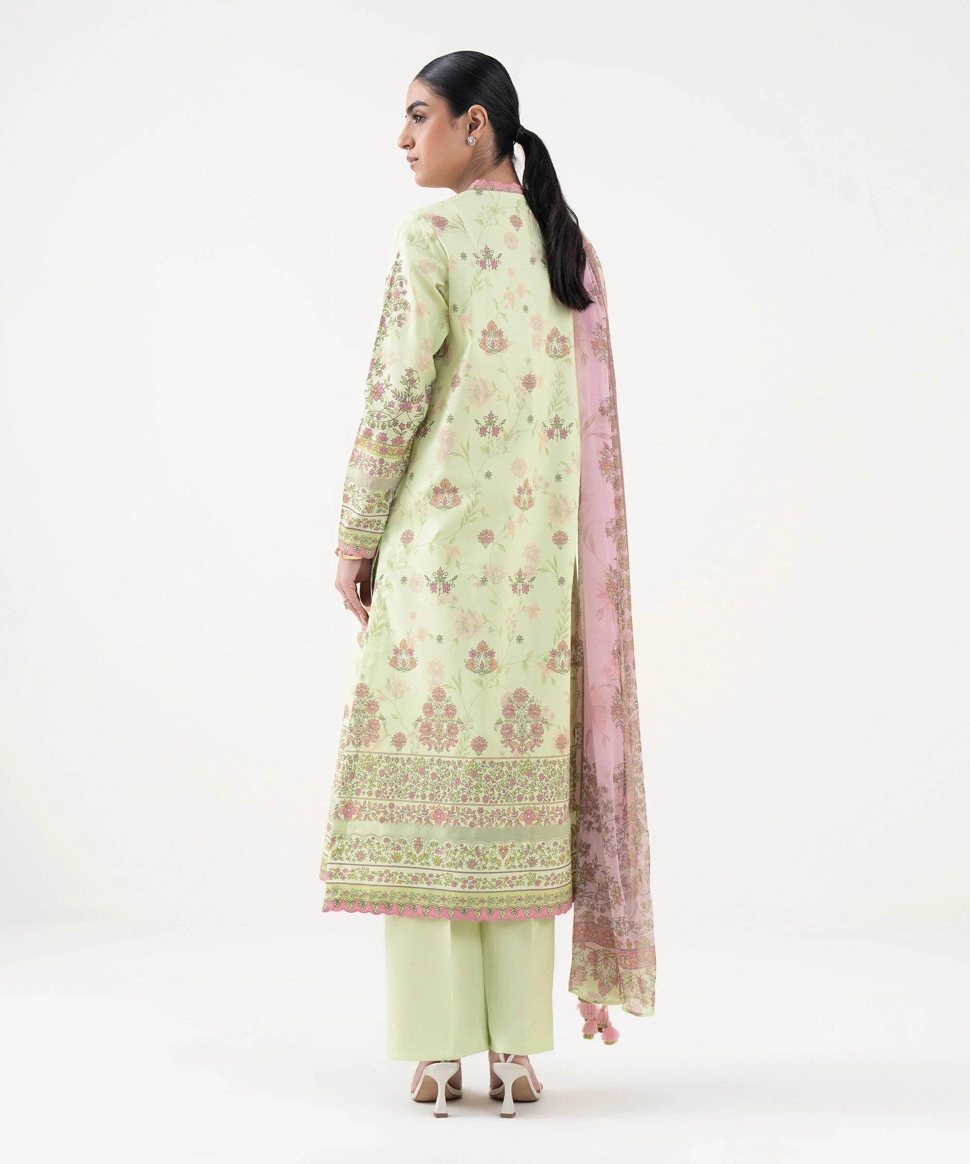 img_sapphire_pre_fall_collection_awwal_boutique