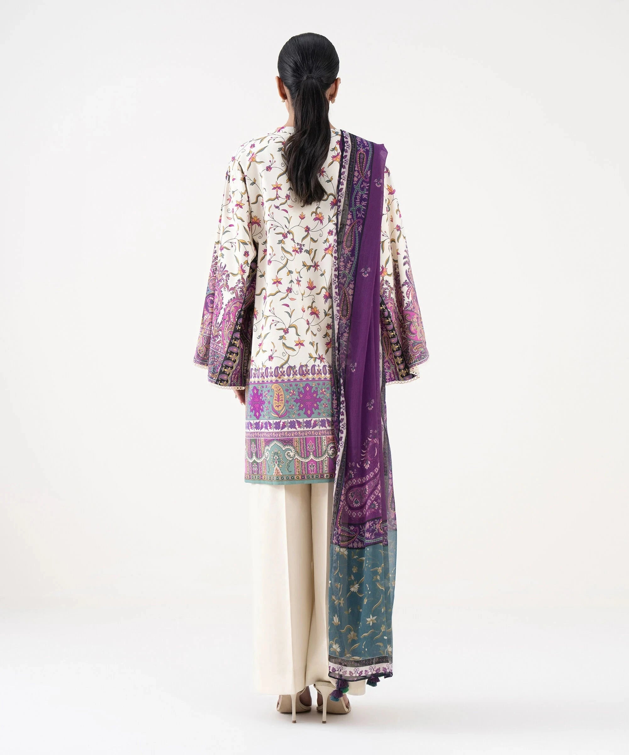 img_sapphire_pre_fall_collection_awwal_boutique