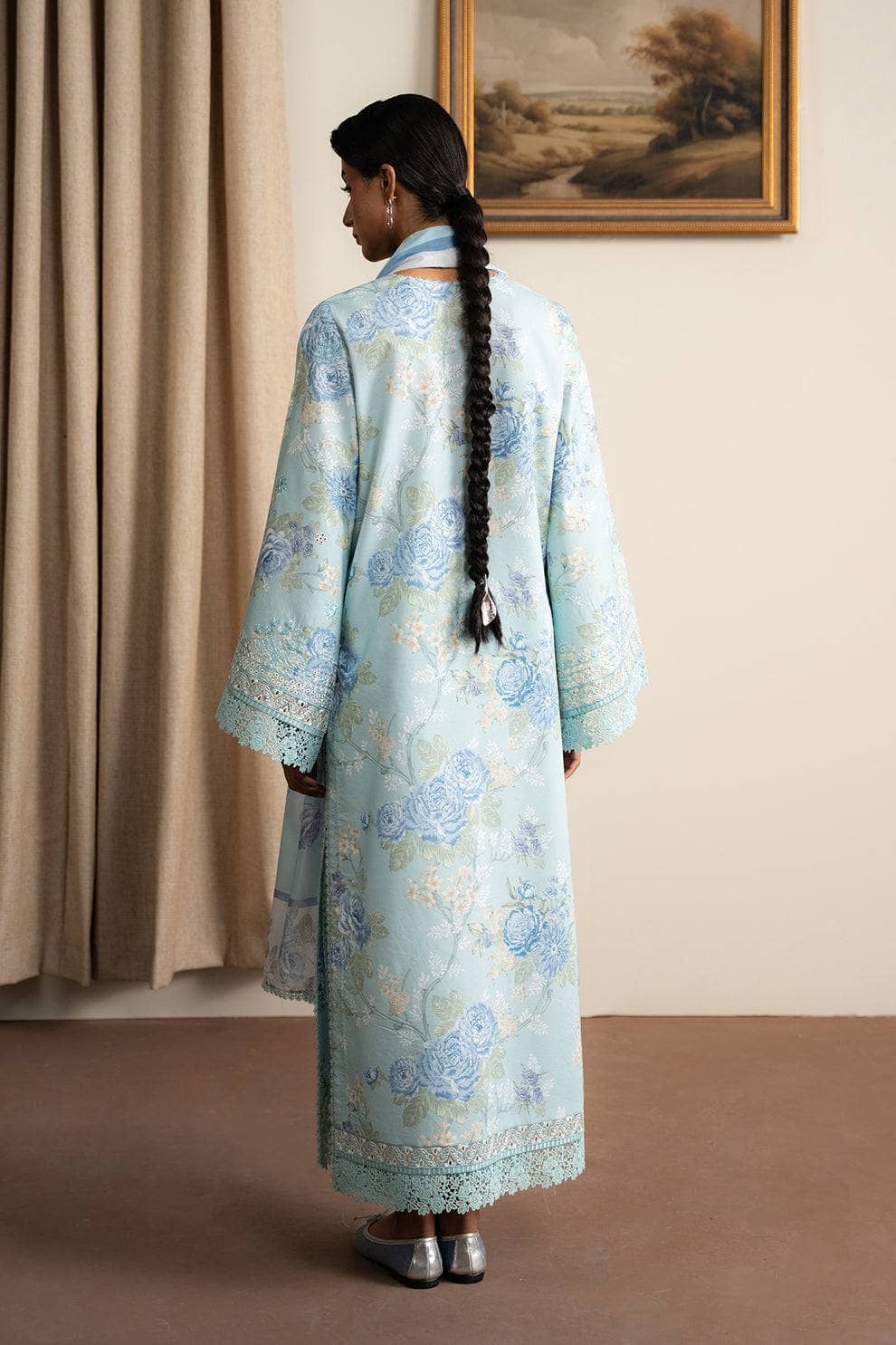 img_afrozeh_ayzel_bare_minimum_awwal_boutique