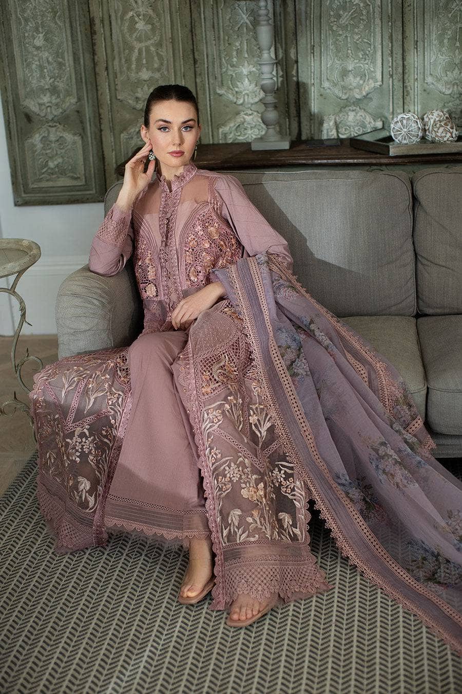 img_sobia_nazir_lawn_24_awwal_boutique