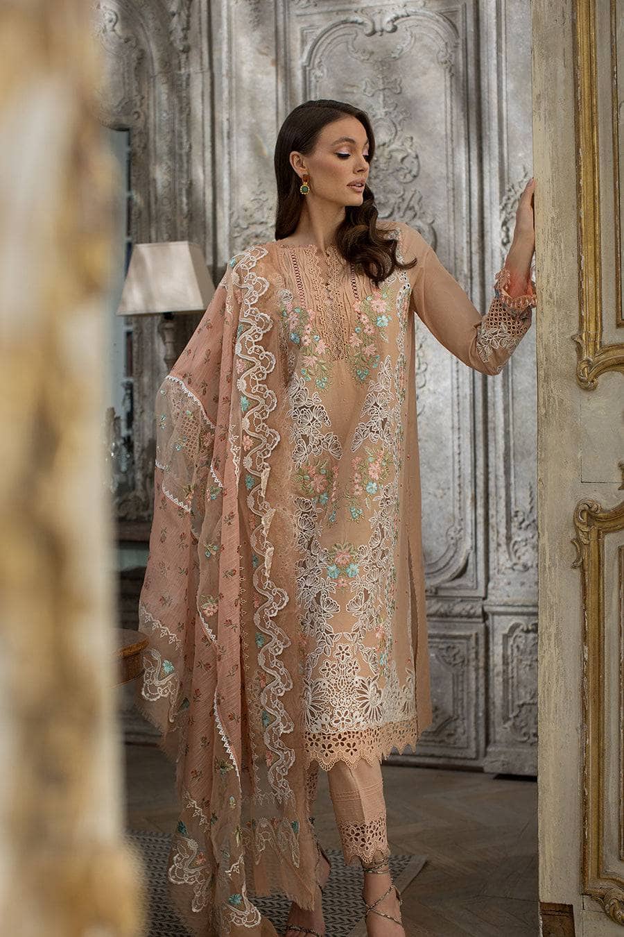 img_sobia_nazir_lawn_24_awwal_boutique