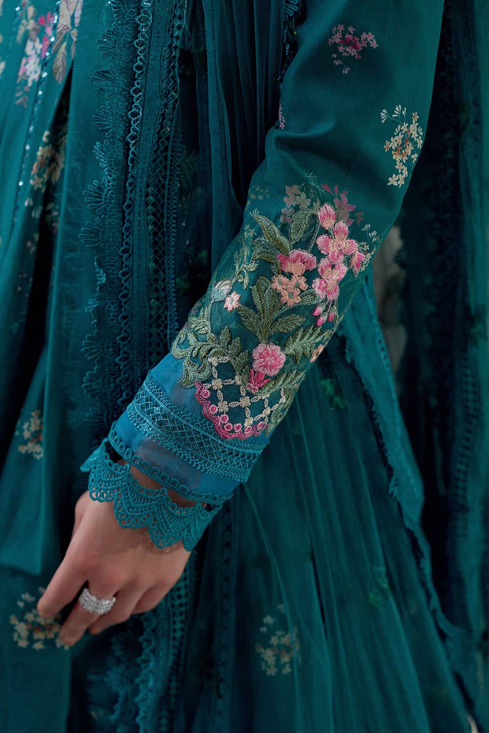 Sobia Nazir Luxury Lawn 26/10B/Anarkali