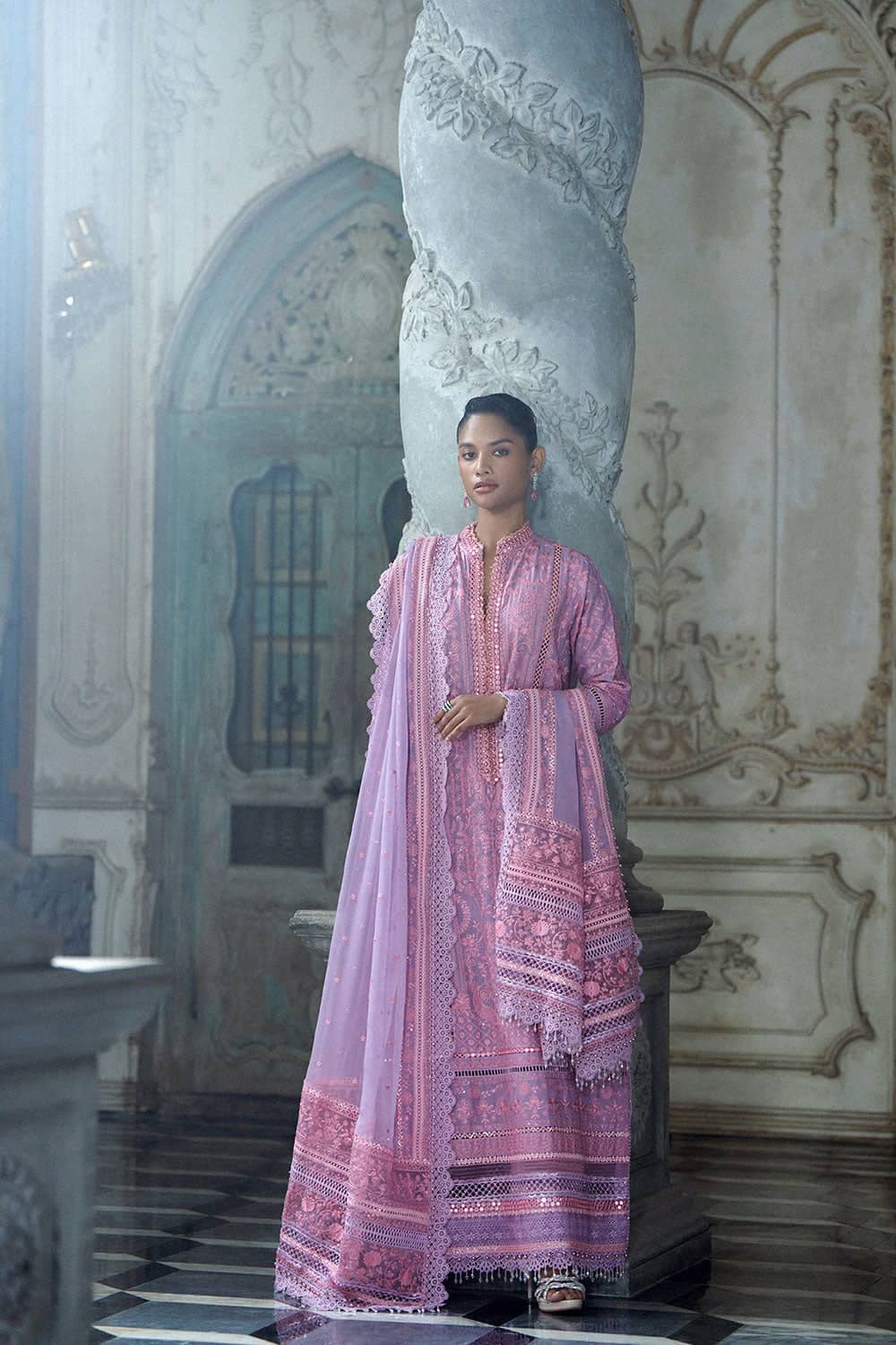 img_sobia_nazir_lawn_26_awwal_boutique