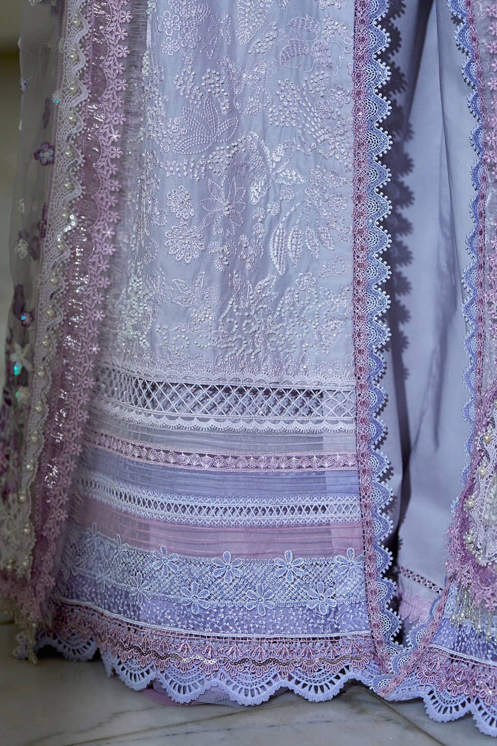 img_sobia_nazir_lawn_26_awwal_boutique