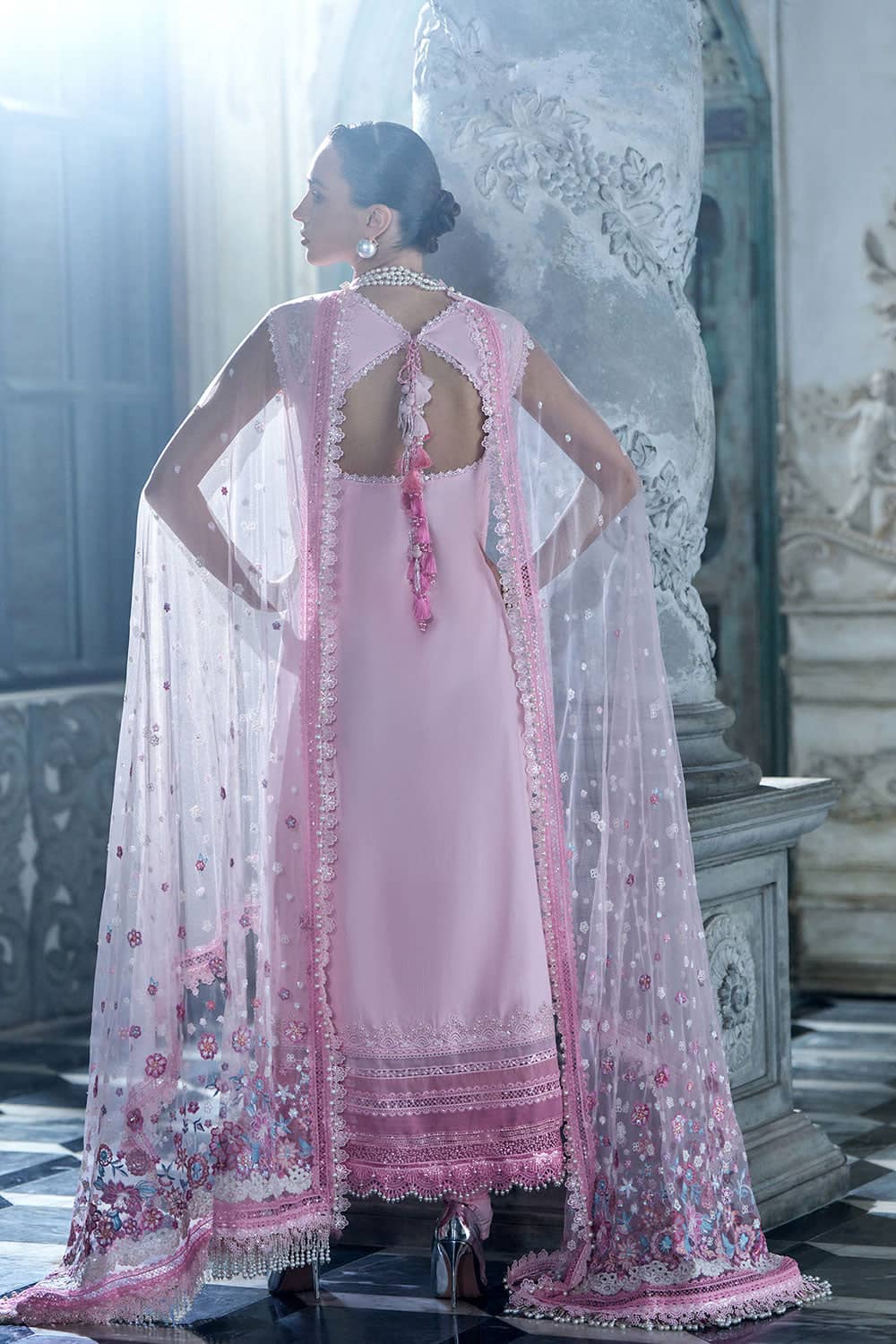 img_sobia_nazir_lawn_26_awwal_boutique