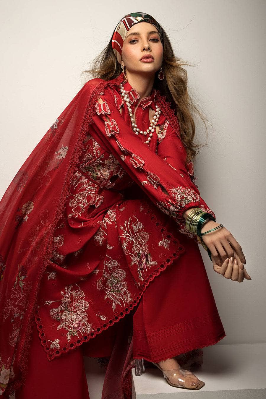 img_sobia_nazir_vital_lawn_23_awwal_boutique