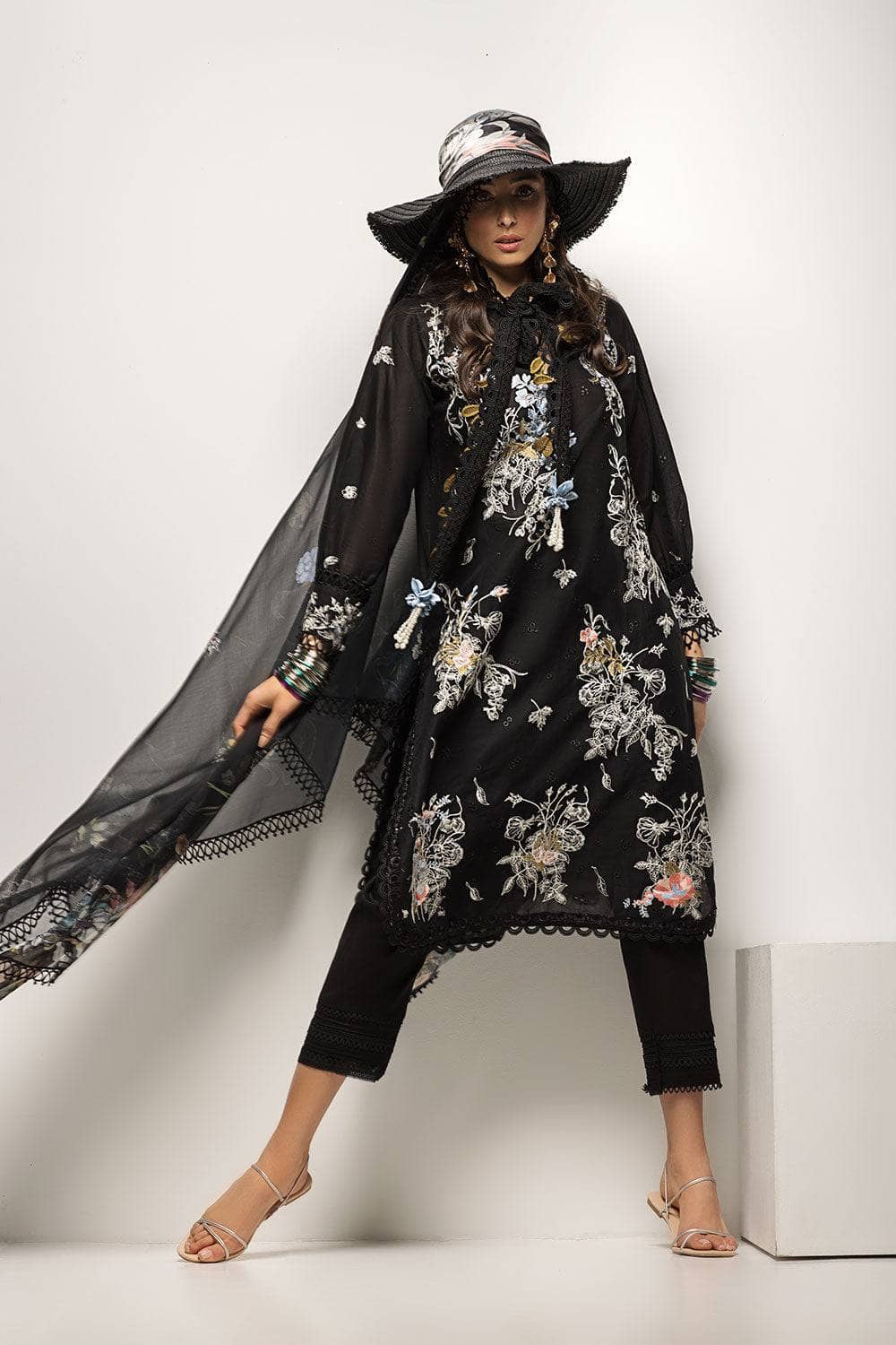 Sobia Nazir Lawn Pakistani Suits Sobia Nazir Vital Lawn 23/7B