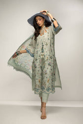 img_sobia_nazir_vital_lawn_23_awwal_boutique