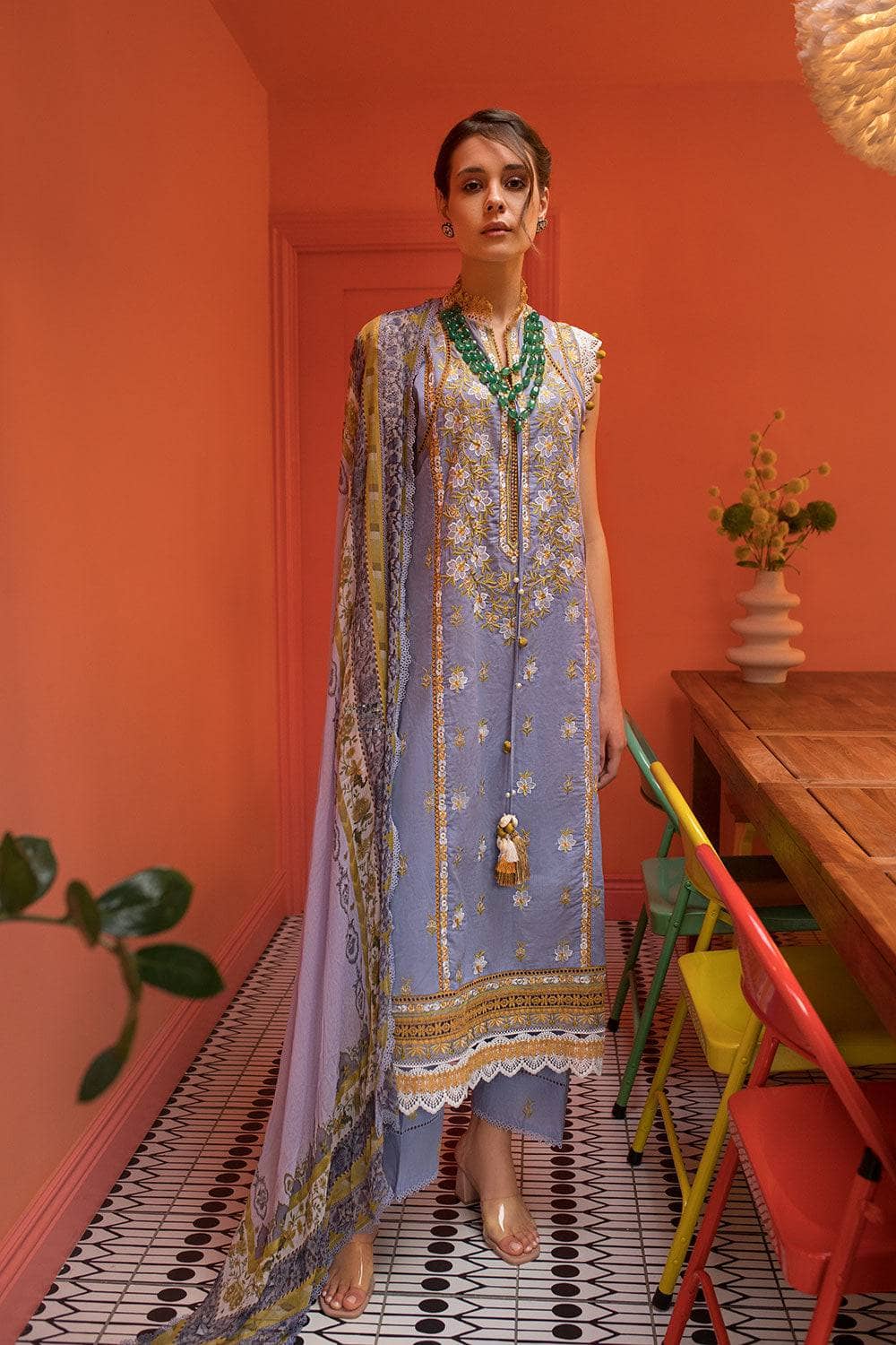 img_sobia_nazir_vital_lawn_24_awwal_boutique