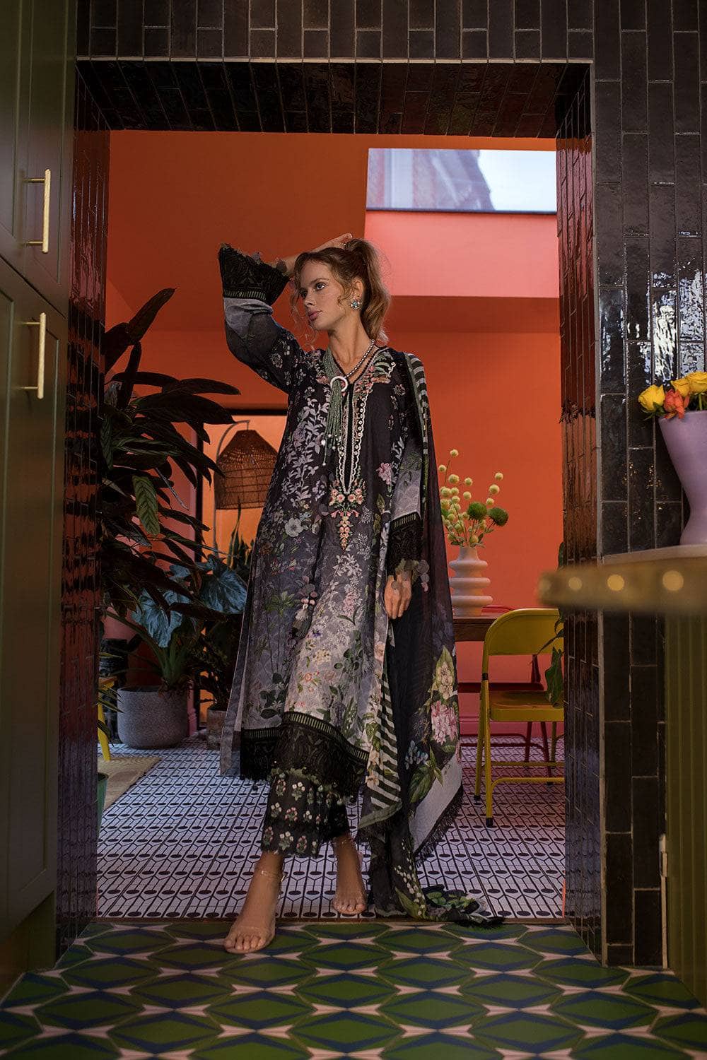 img_sobia_nazir_vital_lawn_24_awwal_boutique