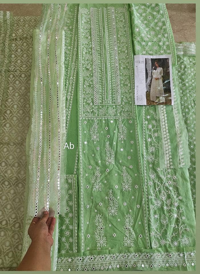 img_sobia_nazir_lawn_awwal_boutique