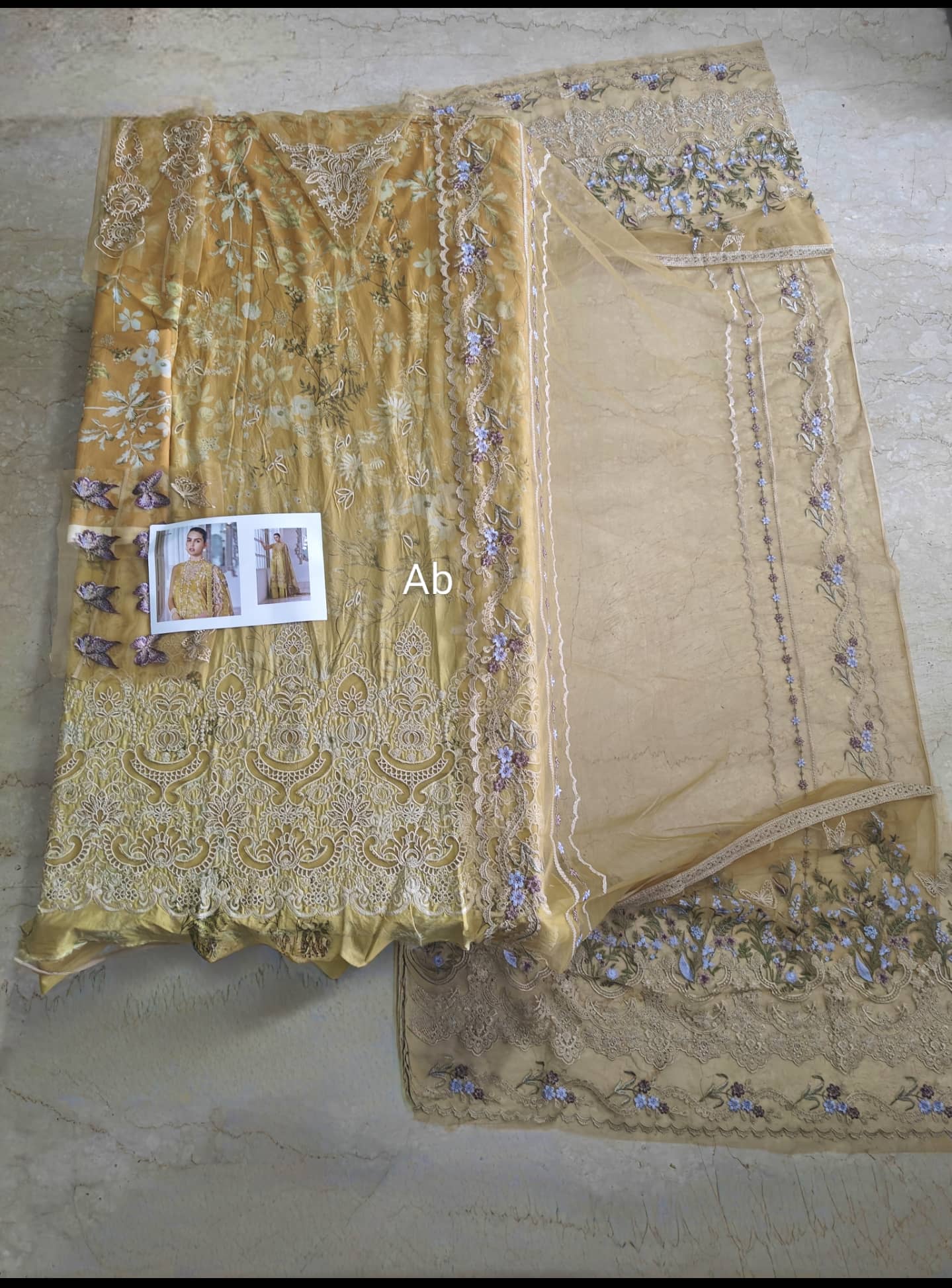 Open Pic/Sobia Nazir Luxury Lawn 26/12B