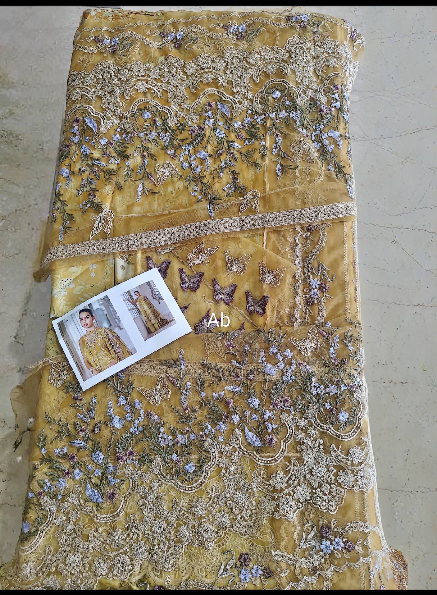 Open Pic/Sobia Nazir Luxury Lawn 26/12B