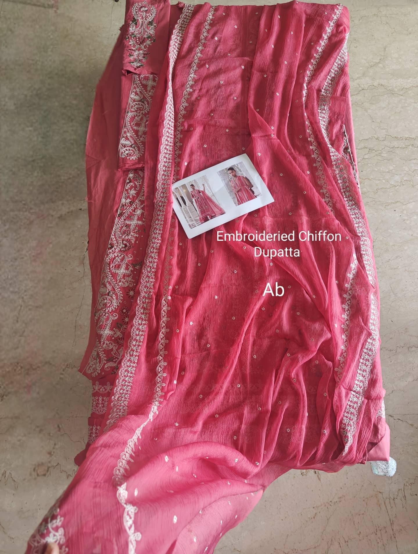 img_sobia_nazir_lawn_26_awwal_boutique