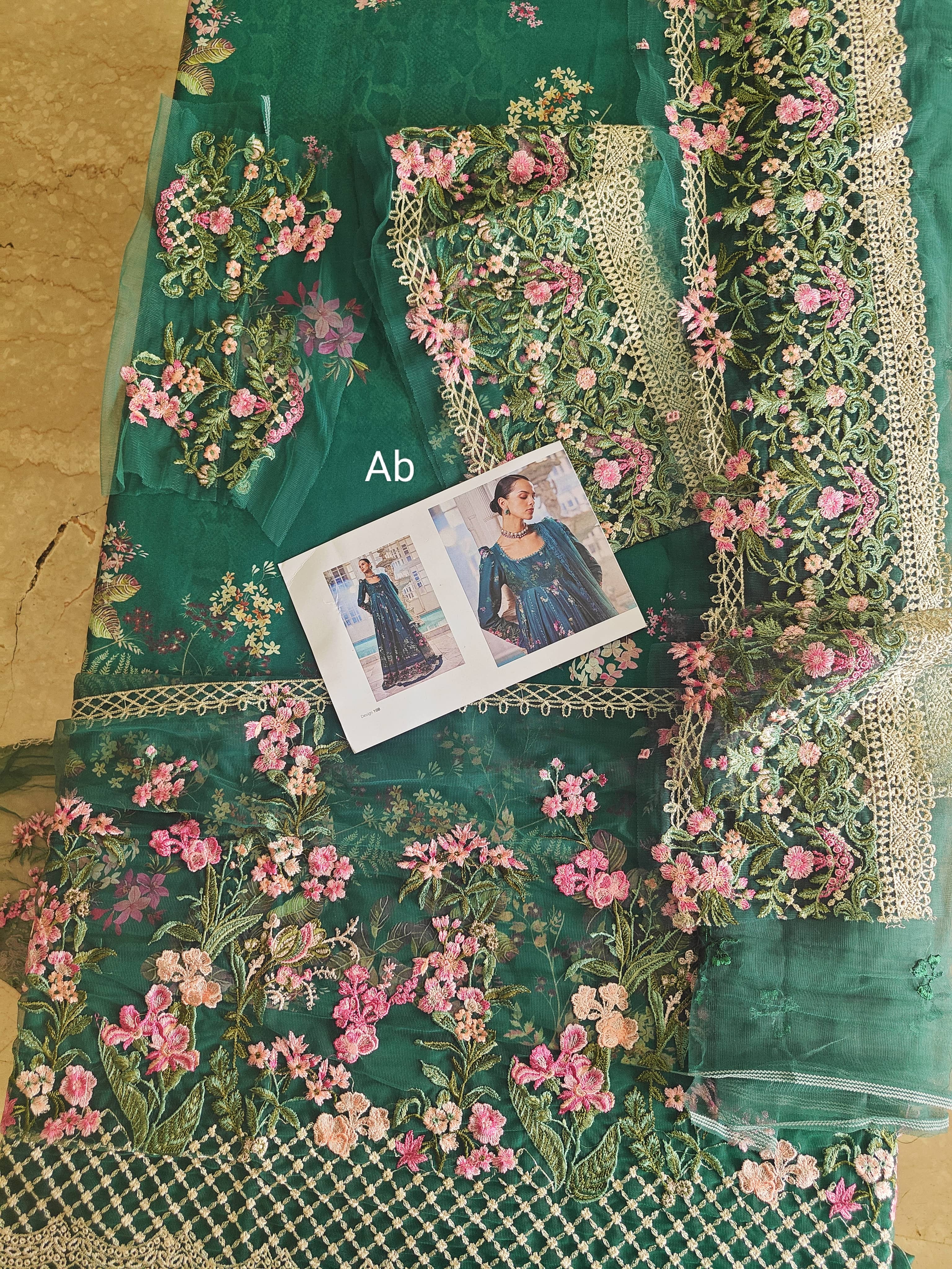 Sale‼️Open Pic/Sobia Nazir Luxury Lawn 26/10B/Anarkali