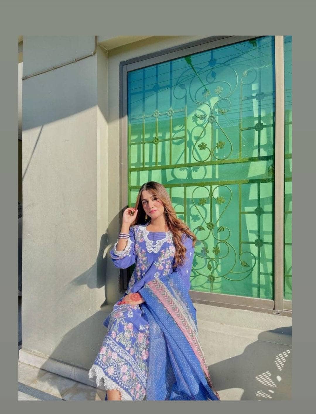 img_spotted_sobia_nazir_lawn_23_awwal_boutique