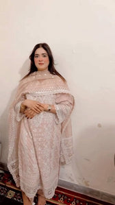 Sobia Nazir spotted Spotted in Sobia Nazir Lawn 25/9A