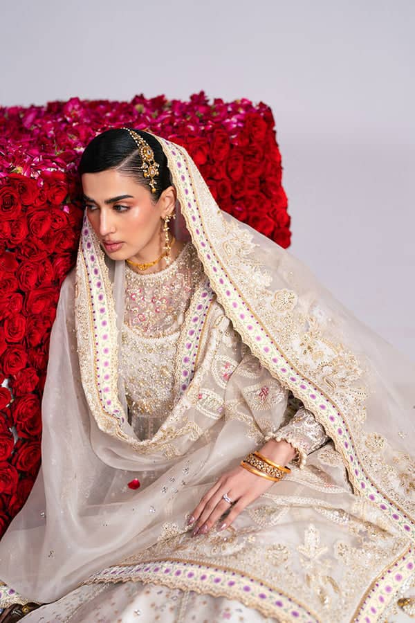 Suffuse Freesia by Sana Yasir/Ishaani