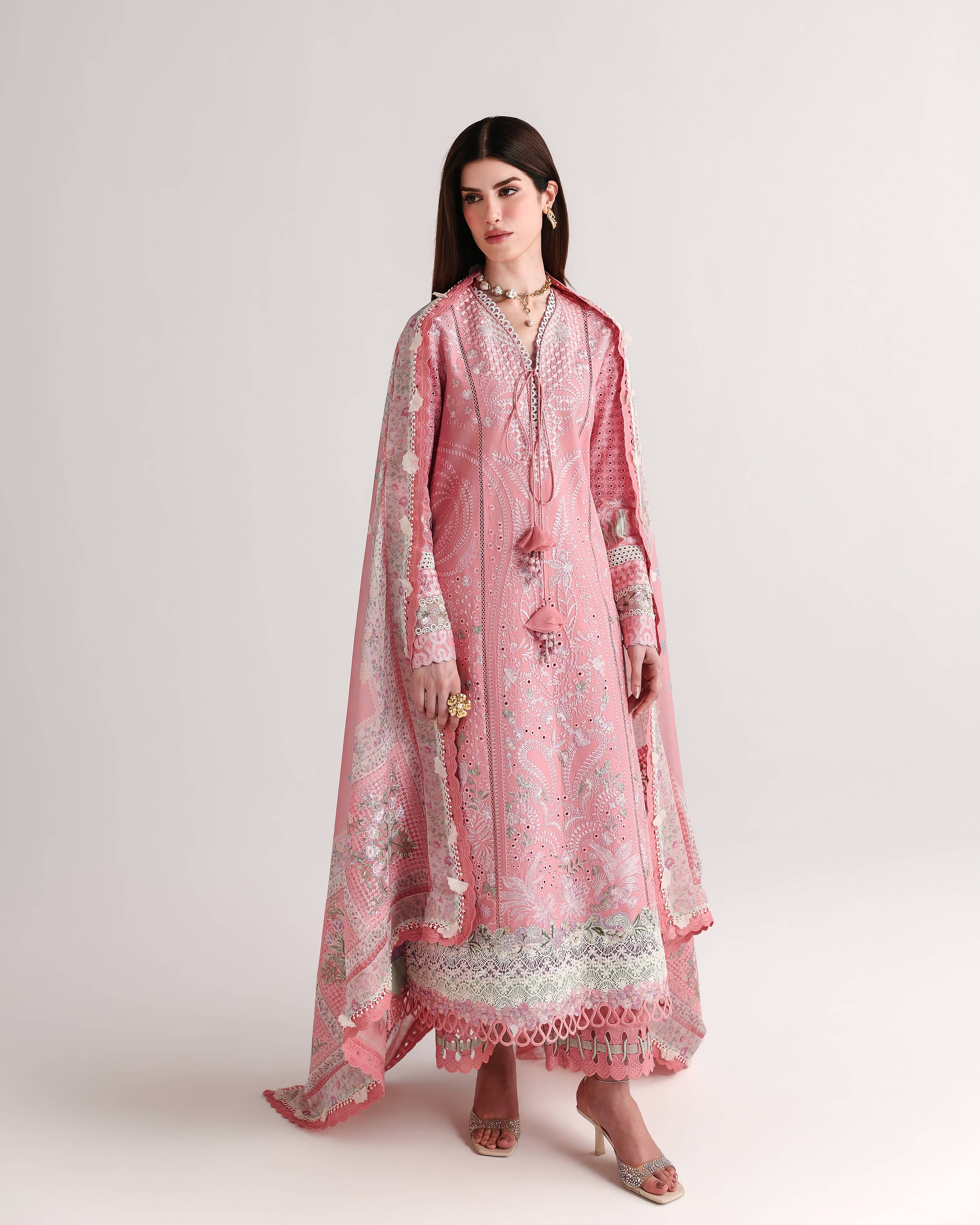 img_suffuse_luxury_lawn_26_awwal_boutique