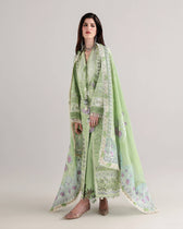 Sale‼️Suffuse Luxury Lawn 26/Naveil/Parrot Green