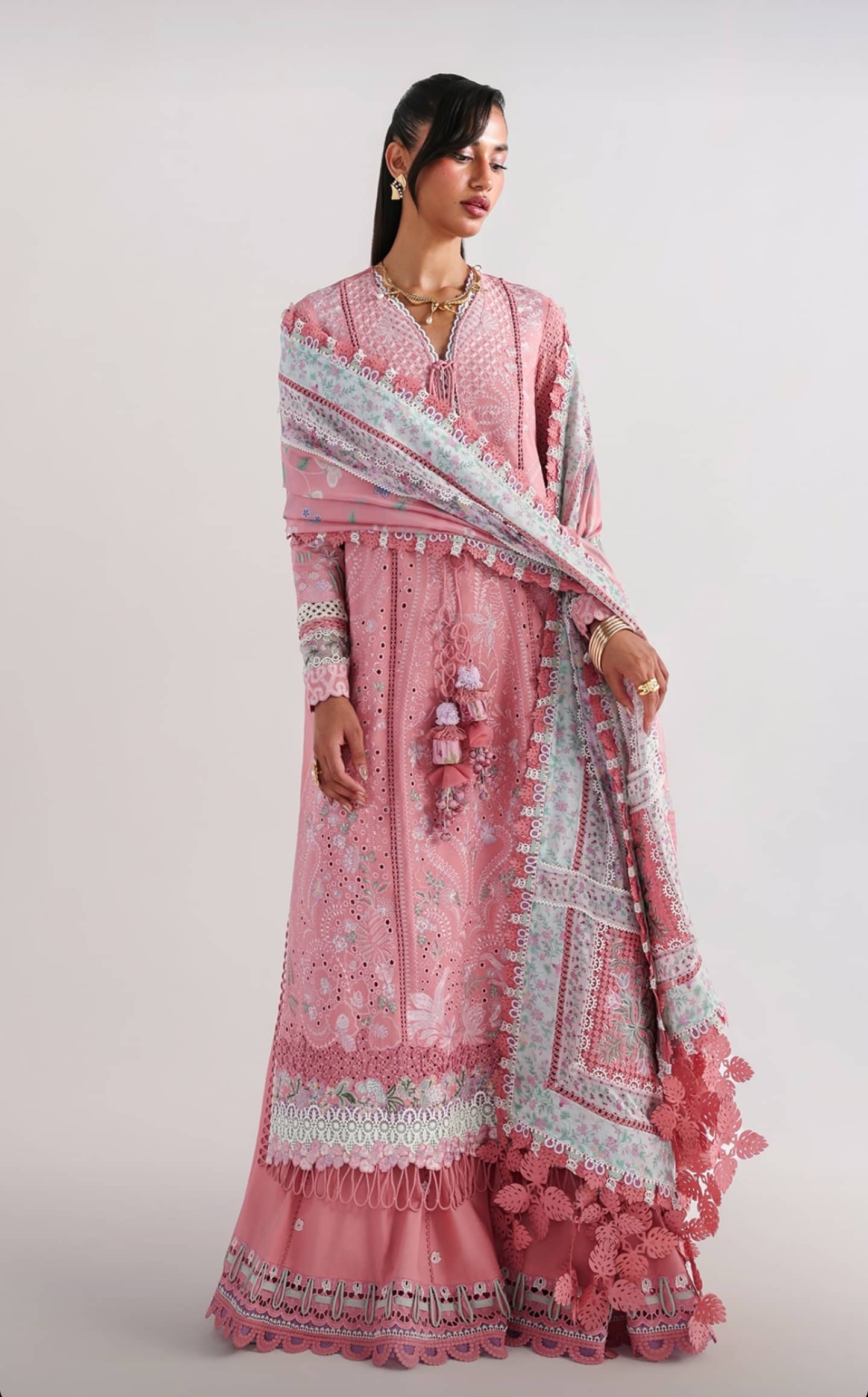 Sale‼️Suffuse Luxury Lawn 26/Kesira/Pink