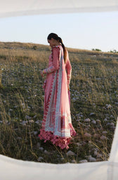 Sale‼️Suffuse Luxury Lawn 26/Kesira/Pink