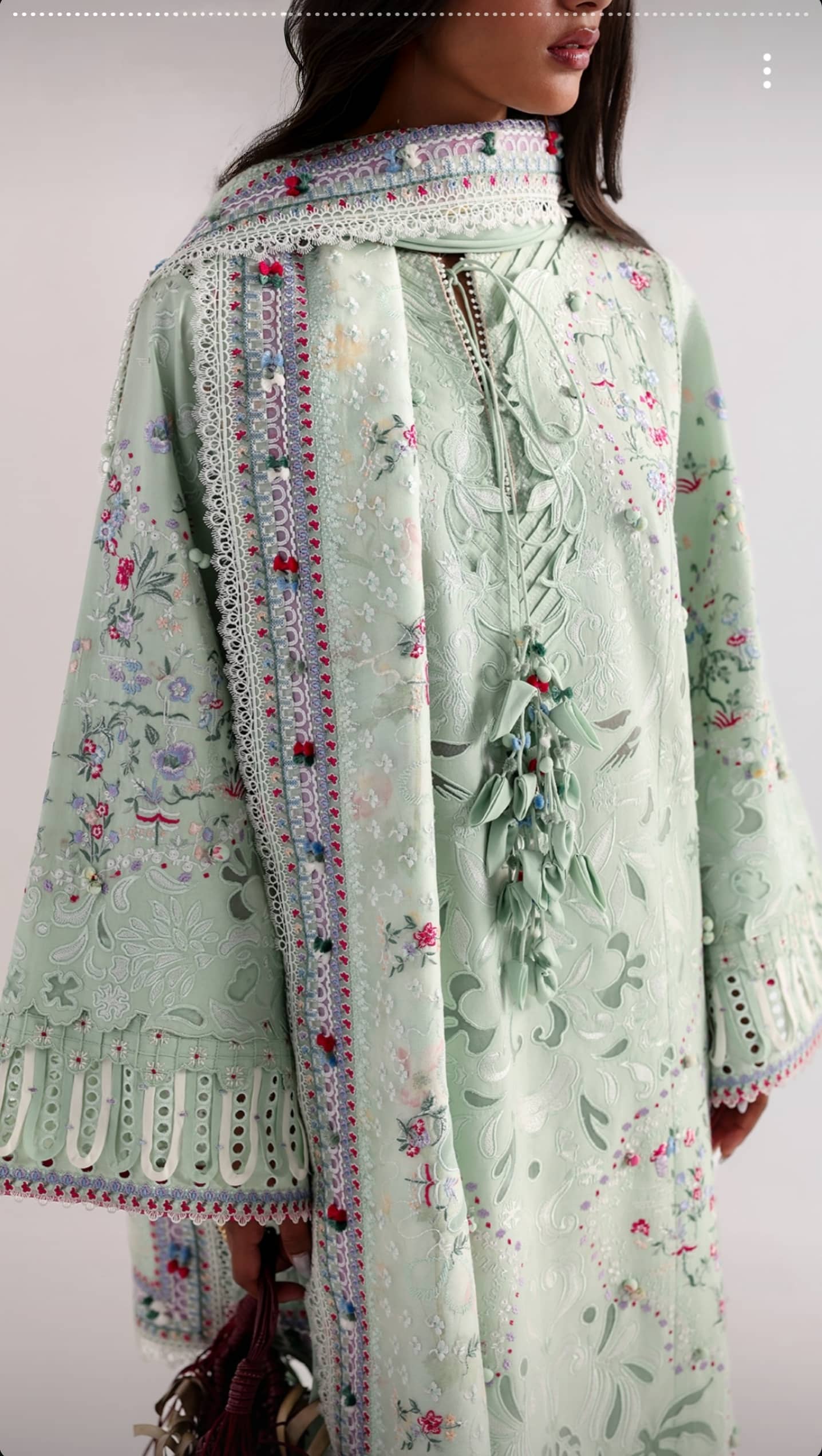 Sale‼️Suffuse Luxury Lawn 26/Seroli/Mint Green