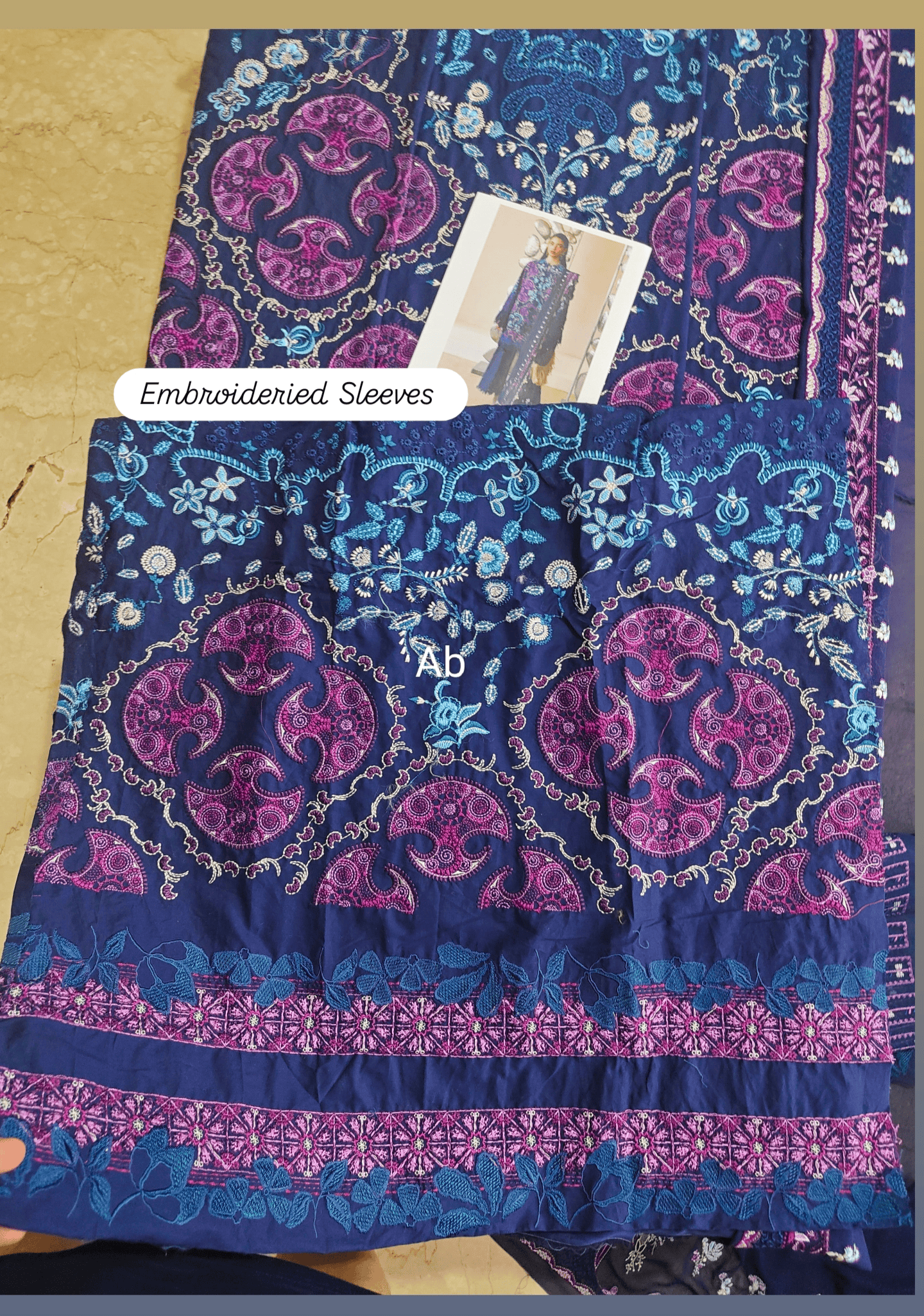 Open Pic/Sale‼️Suffuse Luxury Lawn 26/Elora/Blue