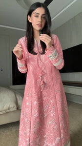 Spotted/Sale‼️Suffuse Luxury Lawn 26/Kesira/Pink