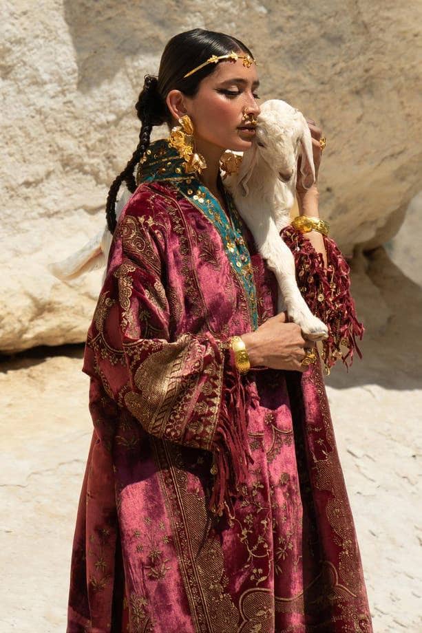 img_sana_safinaz_winter_23_awwal_boutique