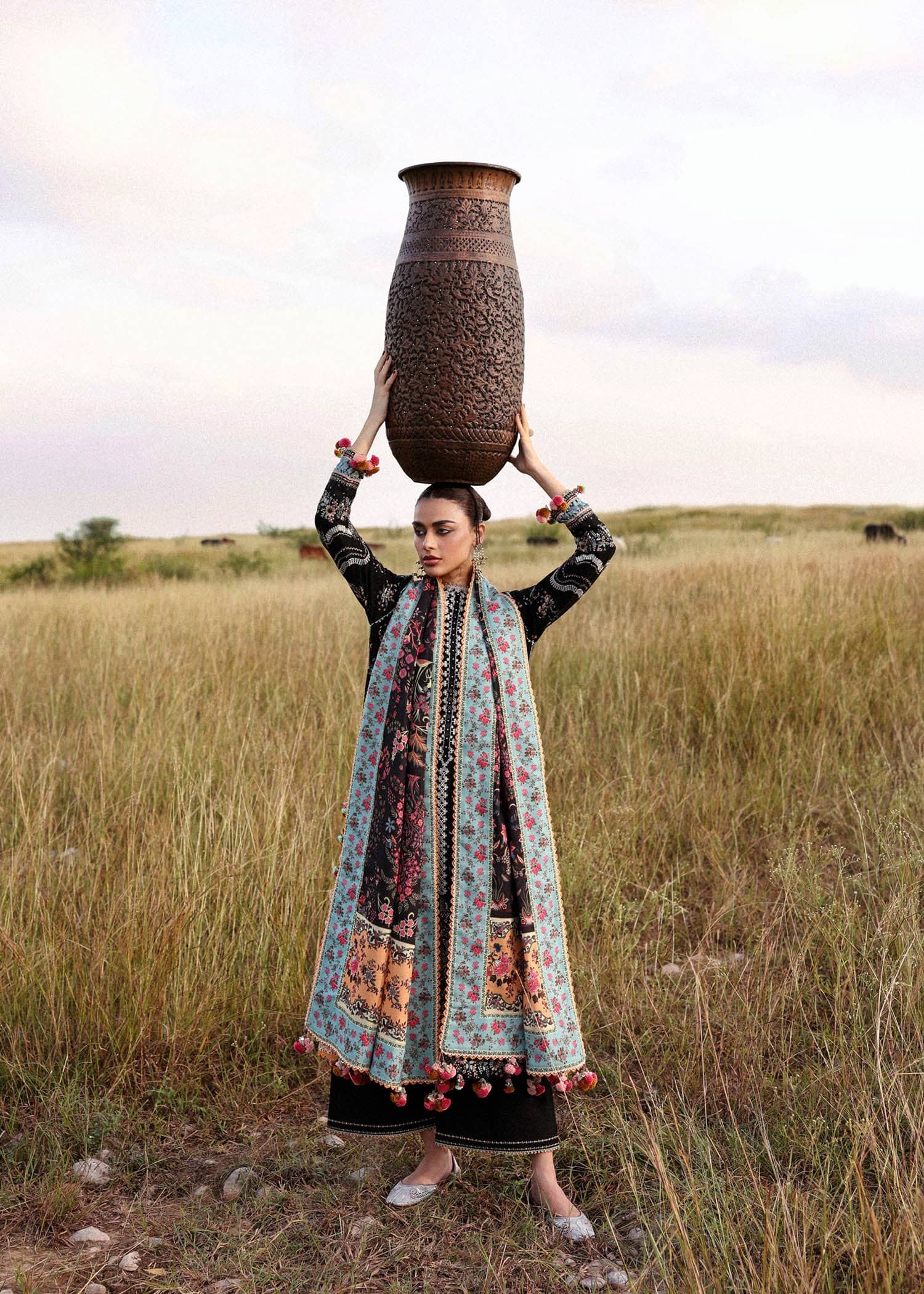 Restocked/Hussain Rehar Khaddar 25/Malika