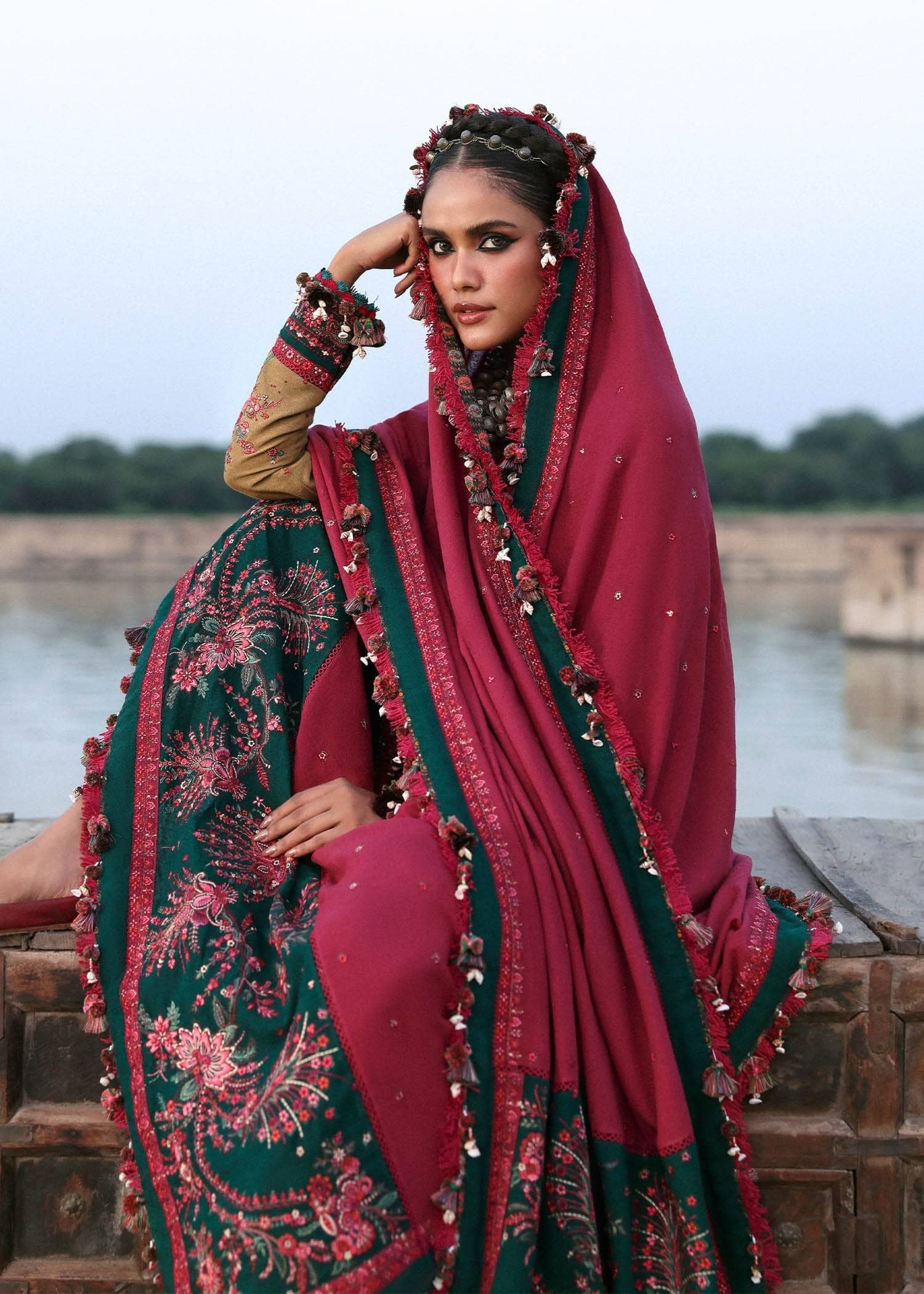 Hussain Rehar Karandi 25/Rumi/Olive Green